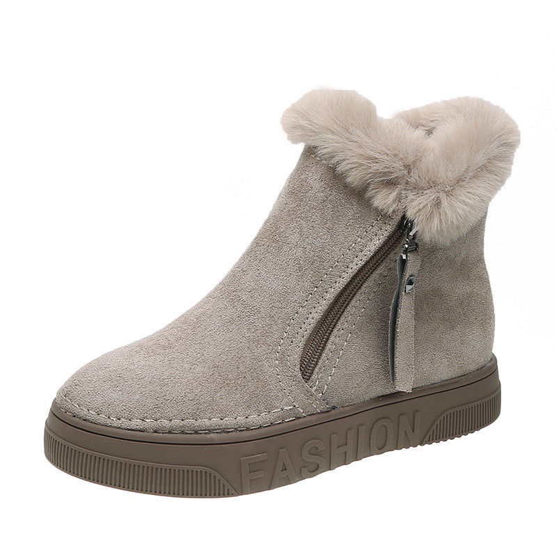 Lightweight ankle boot
